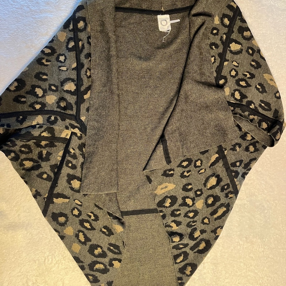 Leopard Print Open-Front Shawl Cardigan - Green/Tan